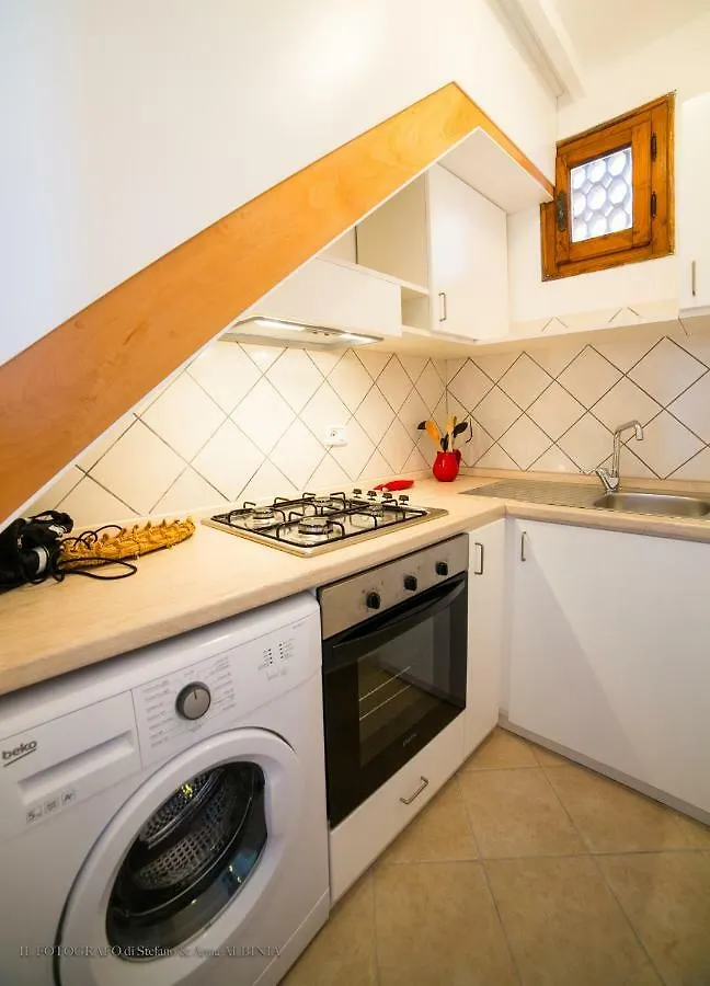Saraceno Appartamenti Giglio Porto Apartment