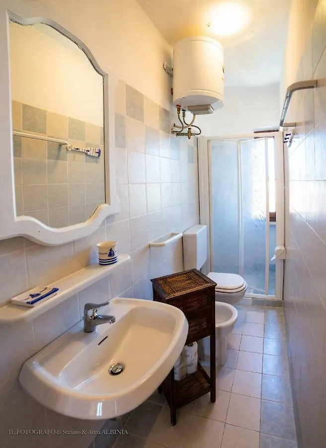 Saraceno Appartamenti Giglio Porto Apartment