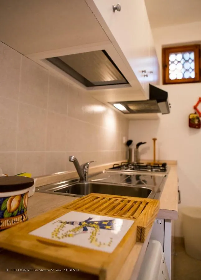 Saraceno Appartamenti Giglio Porto Apartment